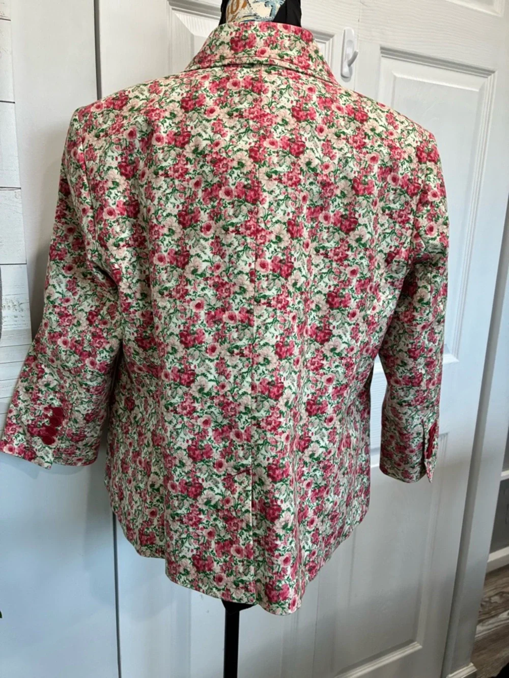 Talbots Floral Pink and Green Cotton Blazer - Picture 6 of 10